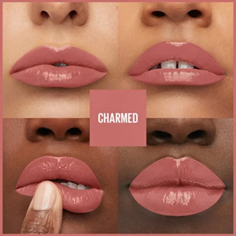 تست رنگ رژ لب مایع میبلین مدل Super Stay رنگ Charmed شماره 100 روی لب ها